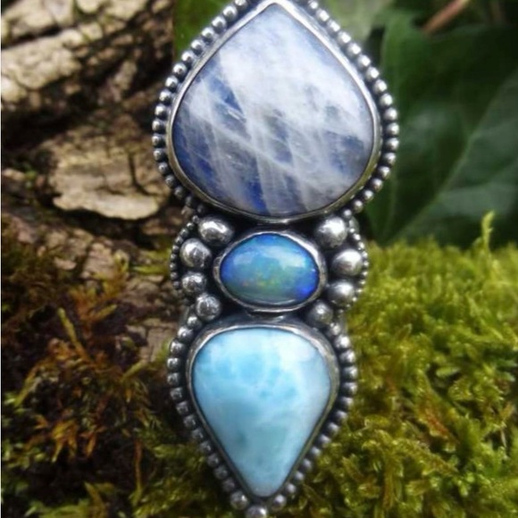 💧🦚🤍 Elegant Opal, Moonstone, Larimar Ring - Picture 6 of 11
